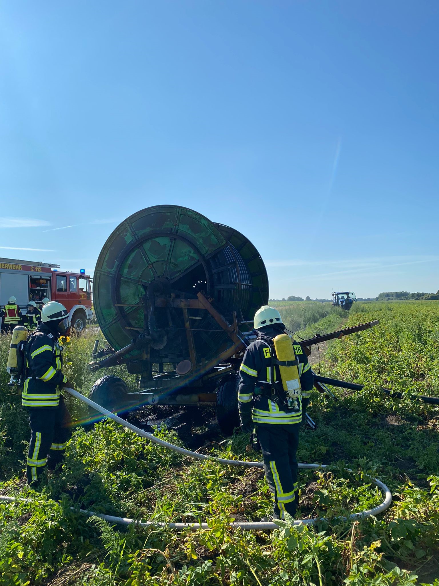 Brand Einer Trommel F r Beregnungsanlage Feuerwehren Der Samtgemeinde 