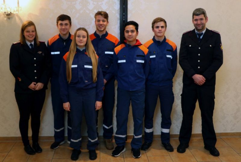 Johanne H llmann Weiterhin Jugendfeuerwehrwartin Feuerwehren Der 